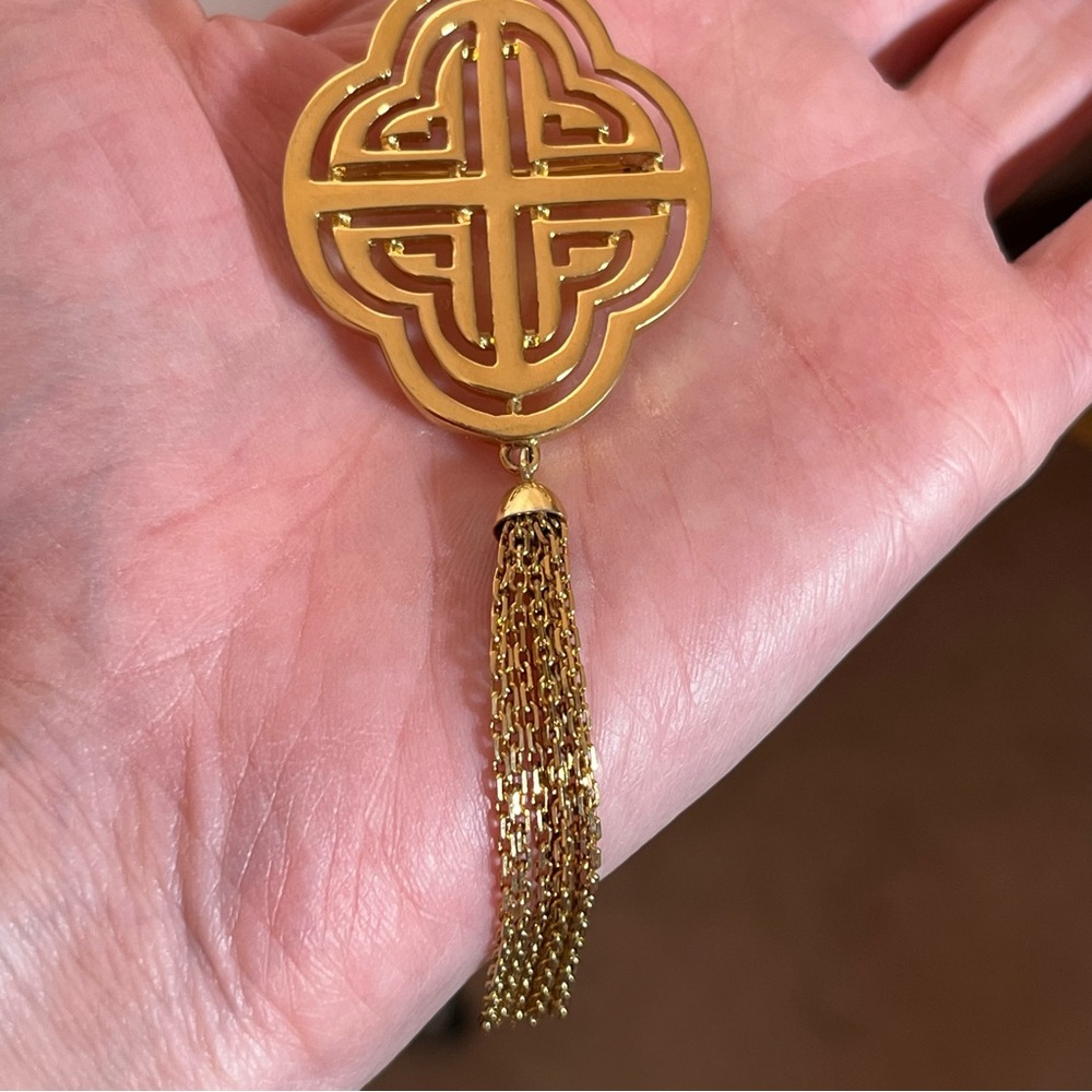 Monet vintage 1980’ 1990’ Gold Greek Key Tassel Mod oversized Brooch